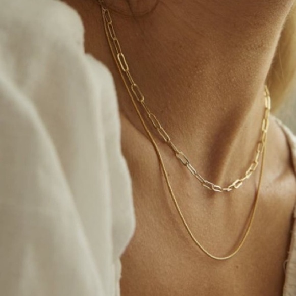 18K Gold Plated Thin Minimal Dainty Necklace - Picture 11 of 12